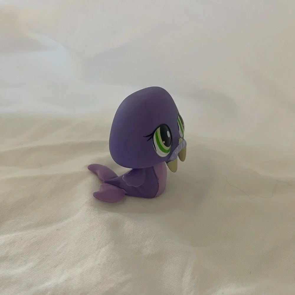 Littlest Pet Shop SPECIAL EDITION Purple WALRUS #1511* Seal LPS
